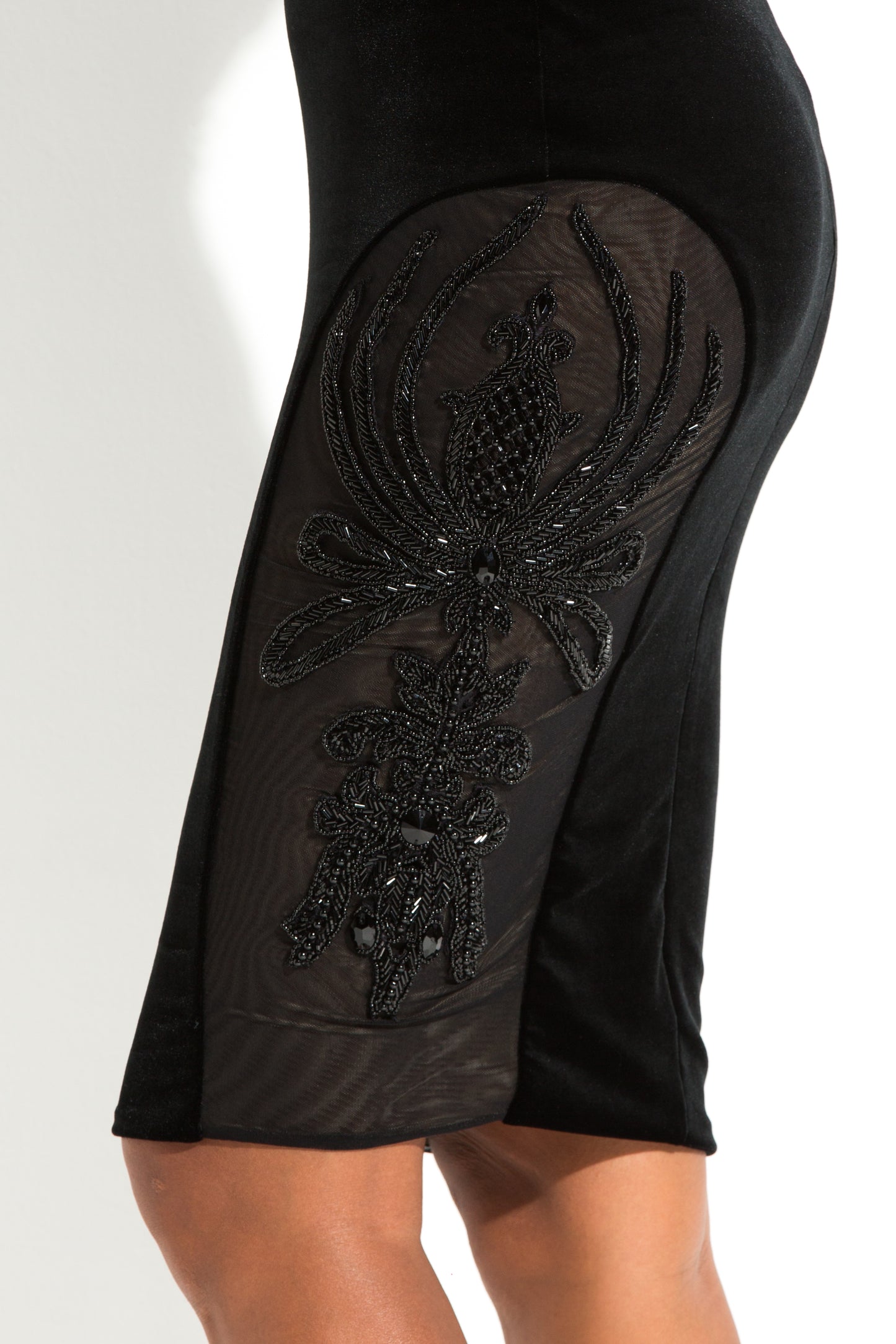 Beaded Mid-Length Sleeves Cocktail Dress