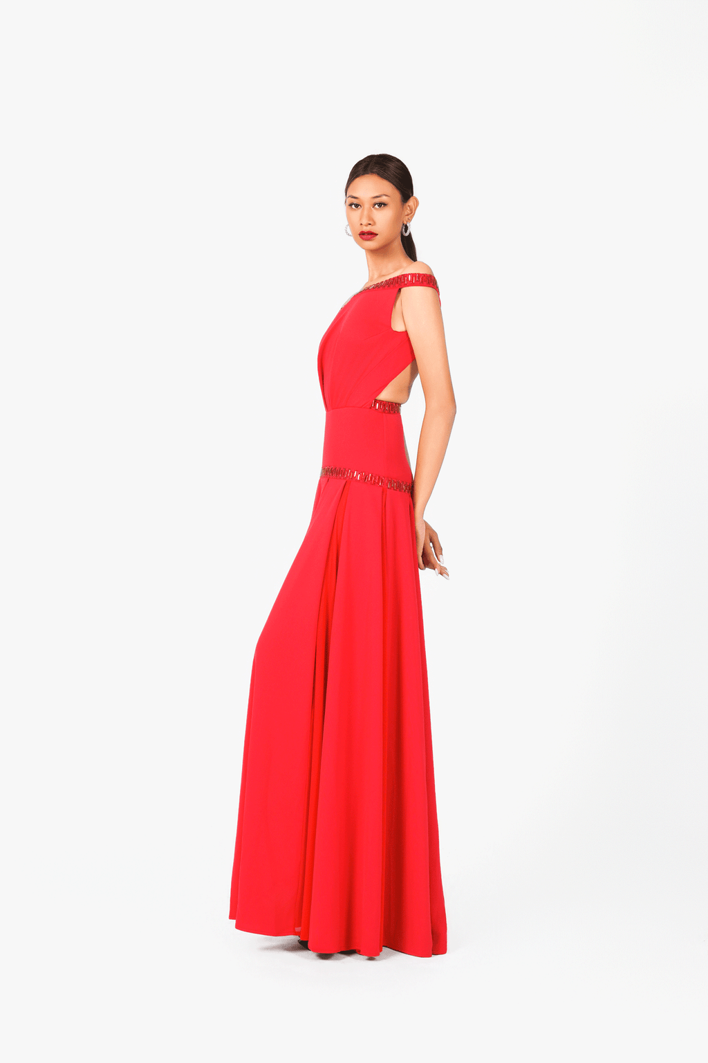 Shoulder Baring Crystal Edge Evening Dress