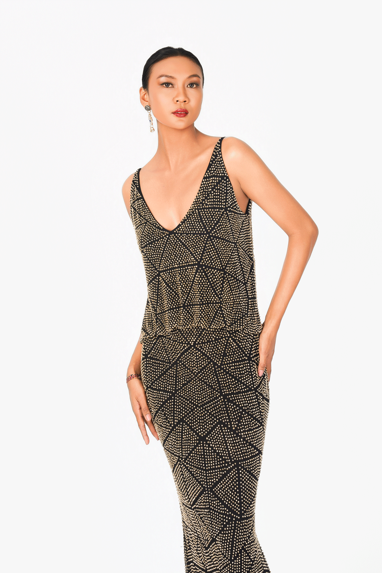 Deep-V Sleeveless Hot Fixed Evening Dress