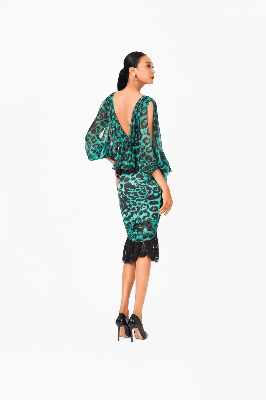 Leo Print V-Neck Slit Sleeves Cocktail Dress