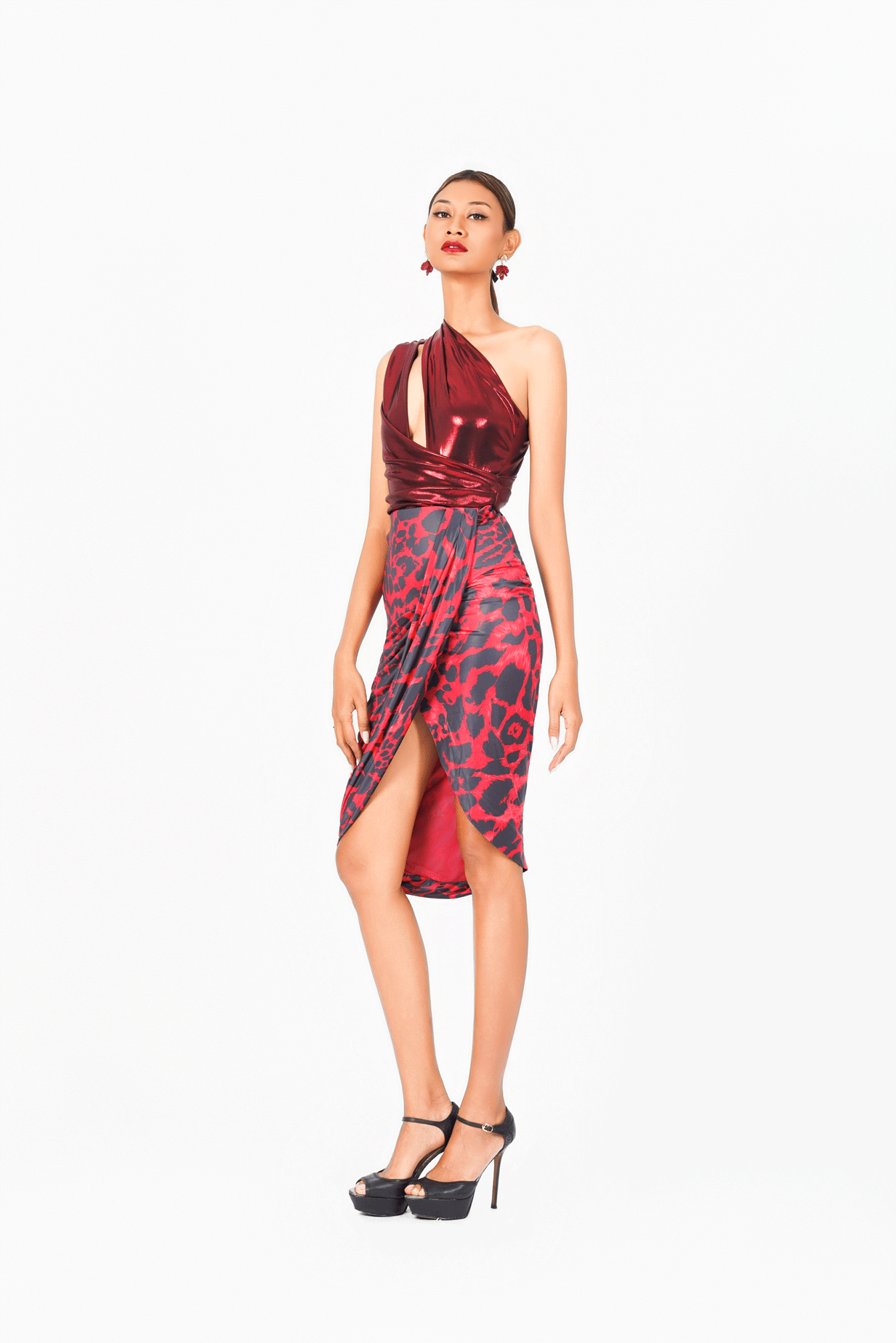 Leo Print Short Skirt with Slit