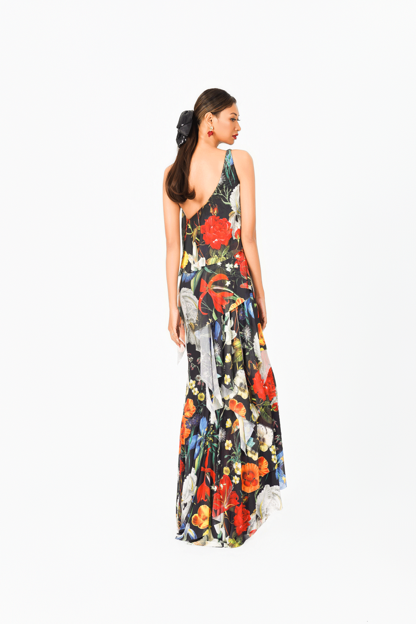 Sleeveless Asymmetric Back Evening Dress