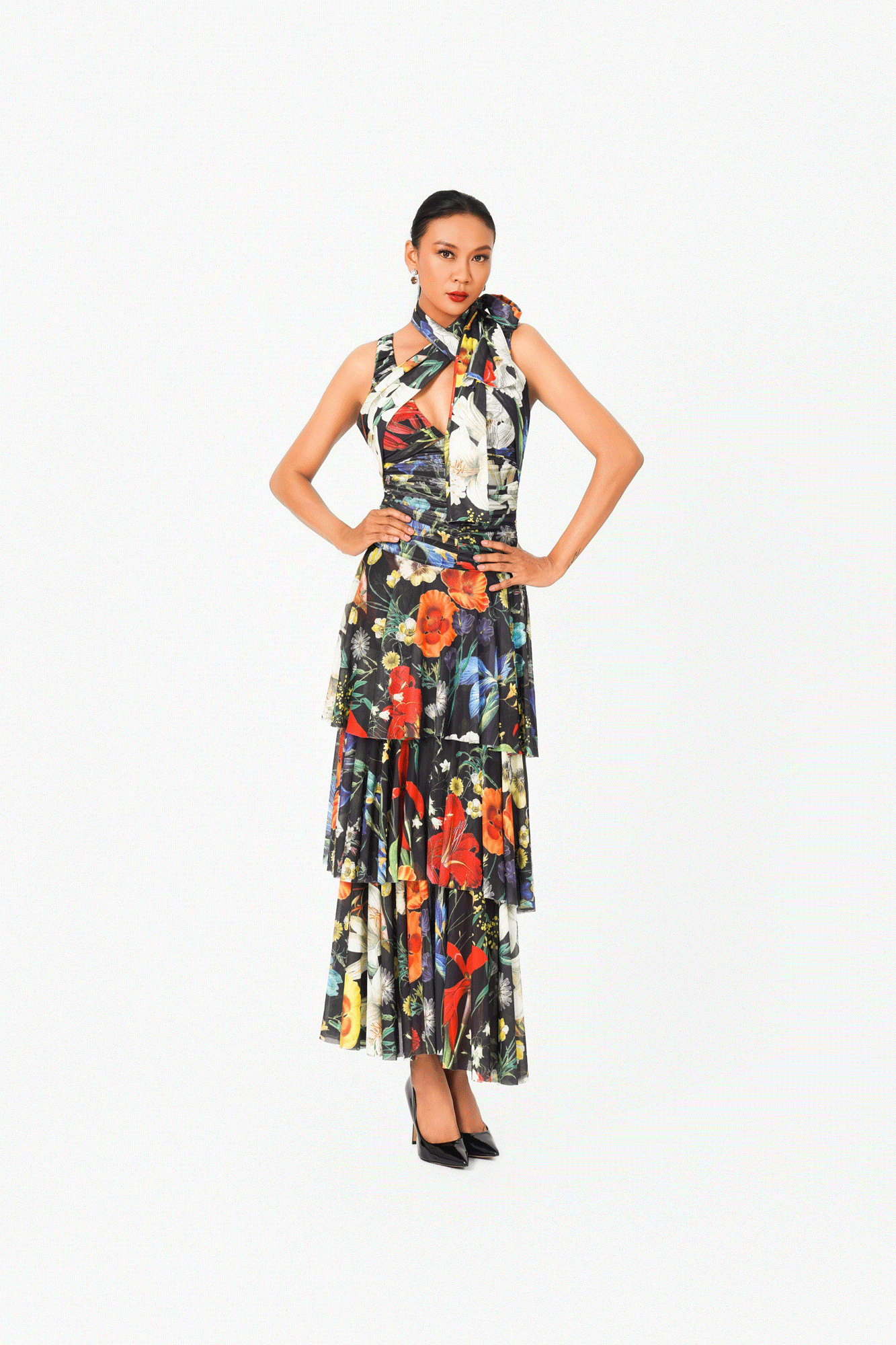 Deep-V Sleeveless Pleated Evening Dress