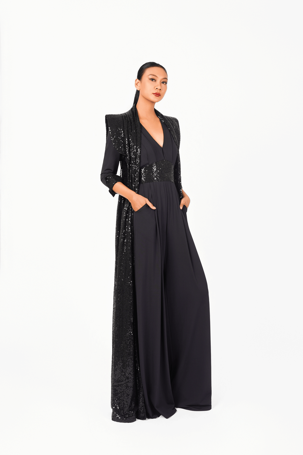 Sleeveless Long Jacket with Shoulder Details