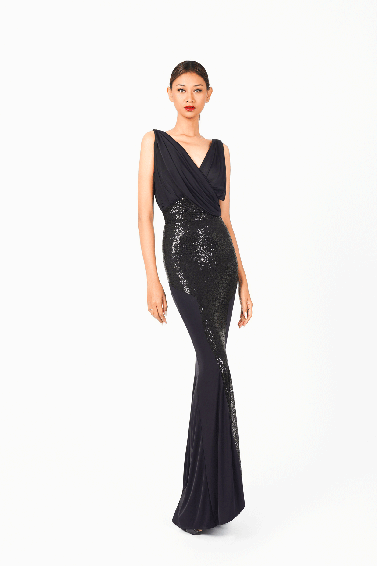 Sleeveless V-Neckline Sequin Black Evening Dress