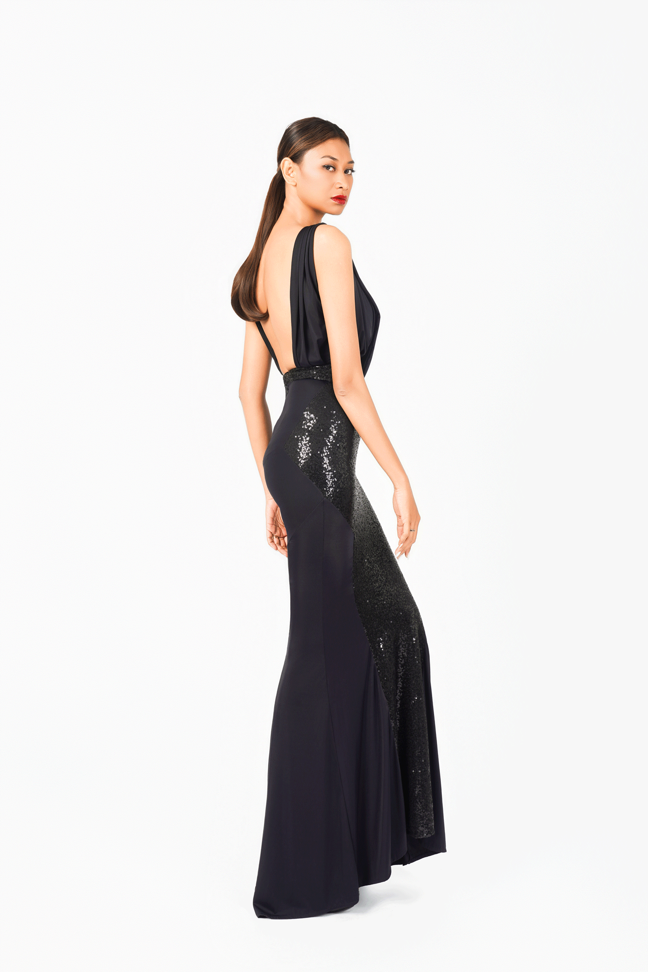Sleeveless V-Neckline Sequin Black Evening Dress