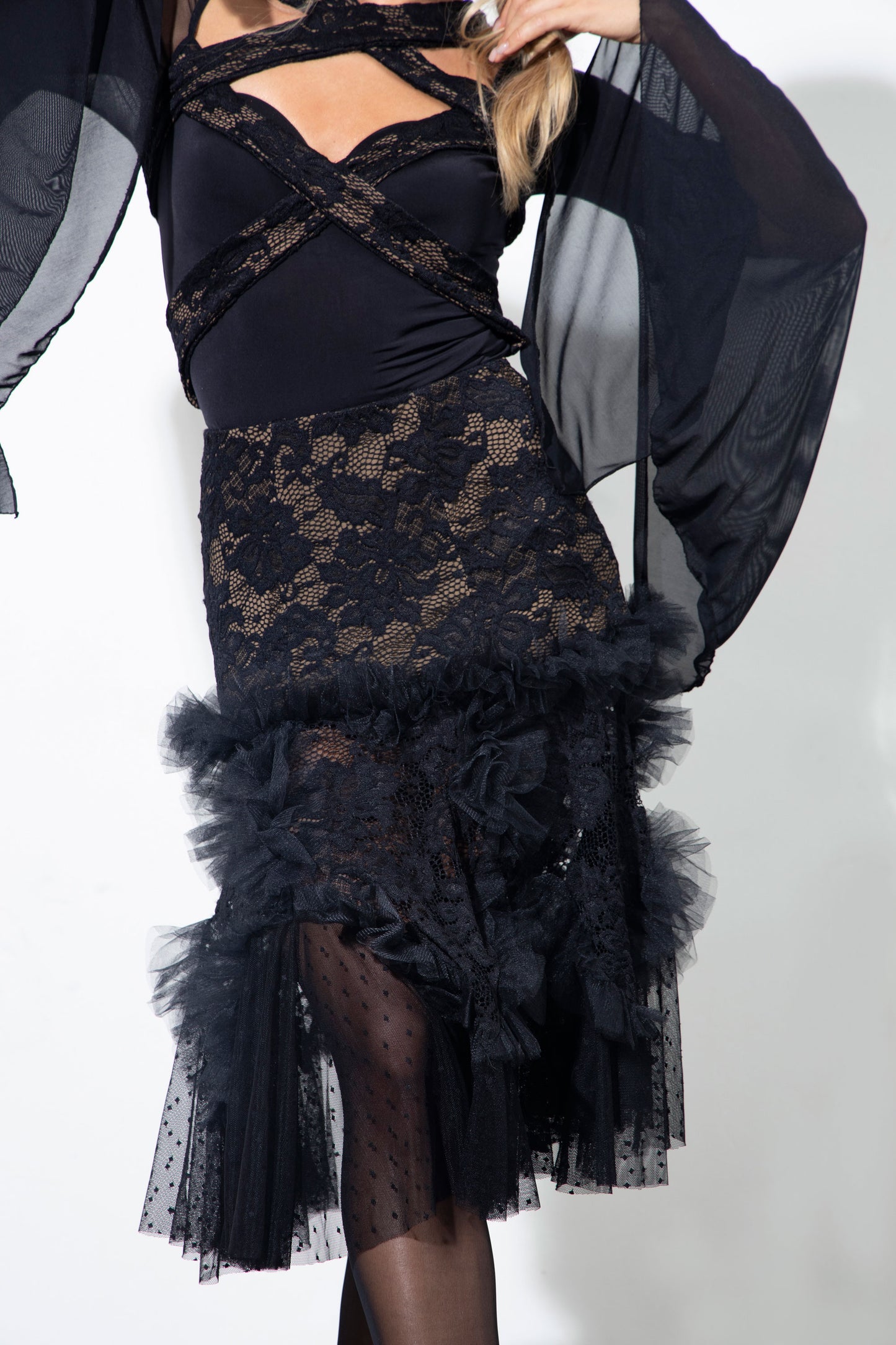 Lace Ruffles Short Skirt