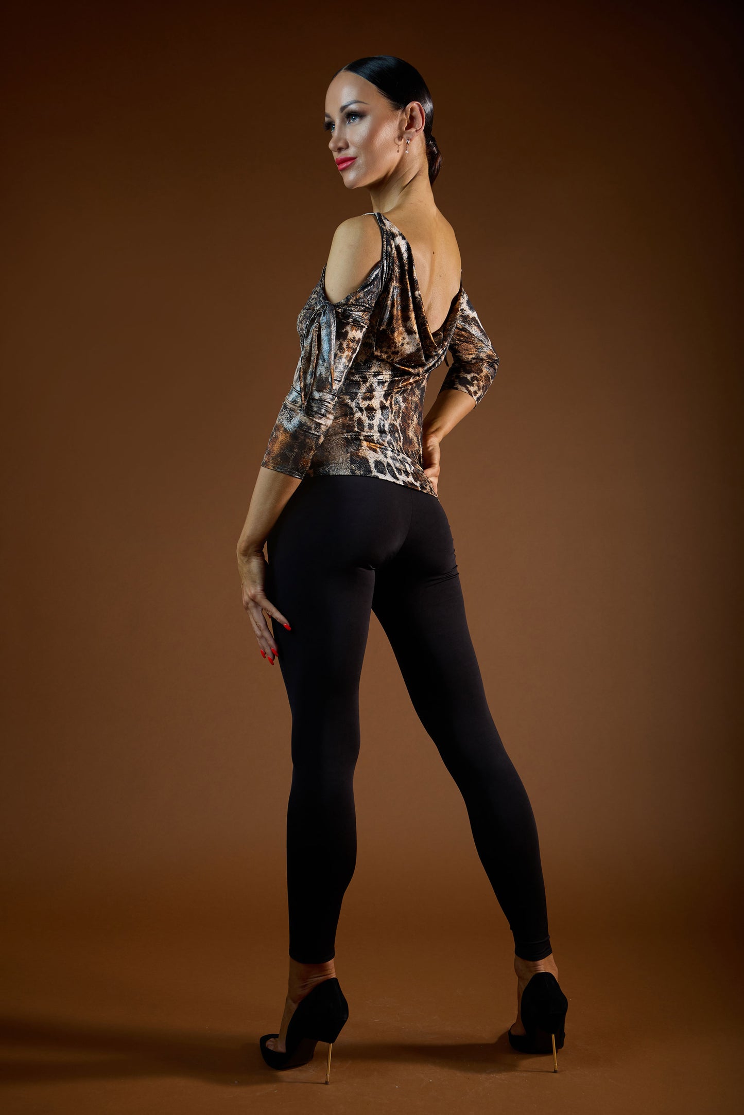 Stylish Shoulder Cut-outs Top