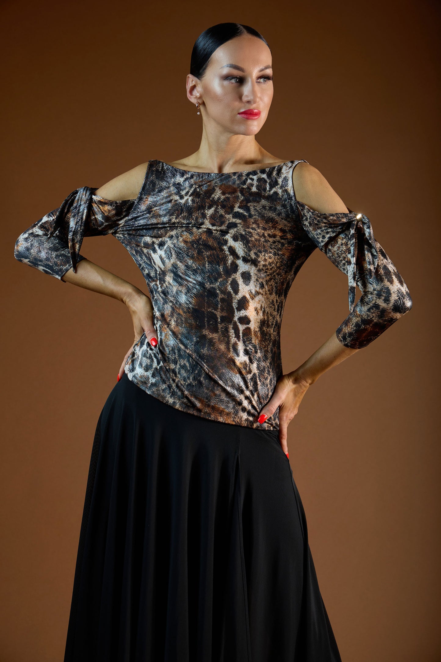 Stylish Shoulder Cut-outs Top