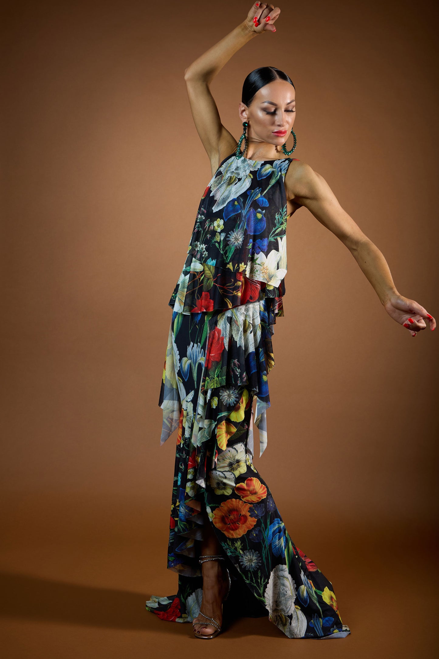 Sleeveless Asymmetric Back Evening Dress