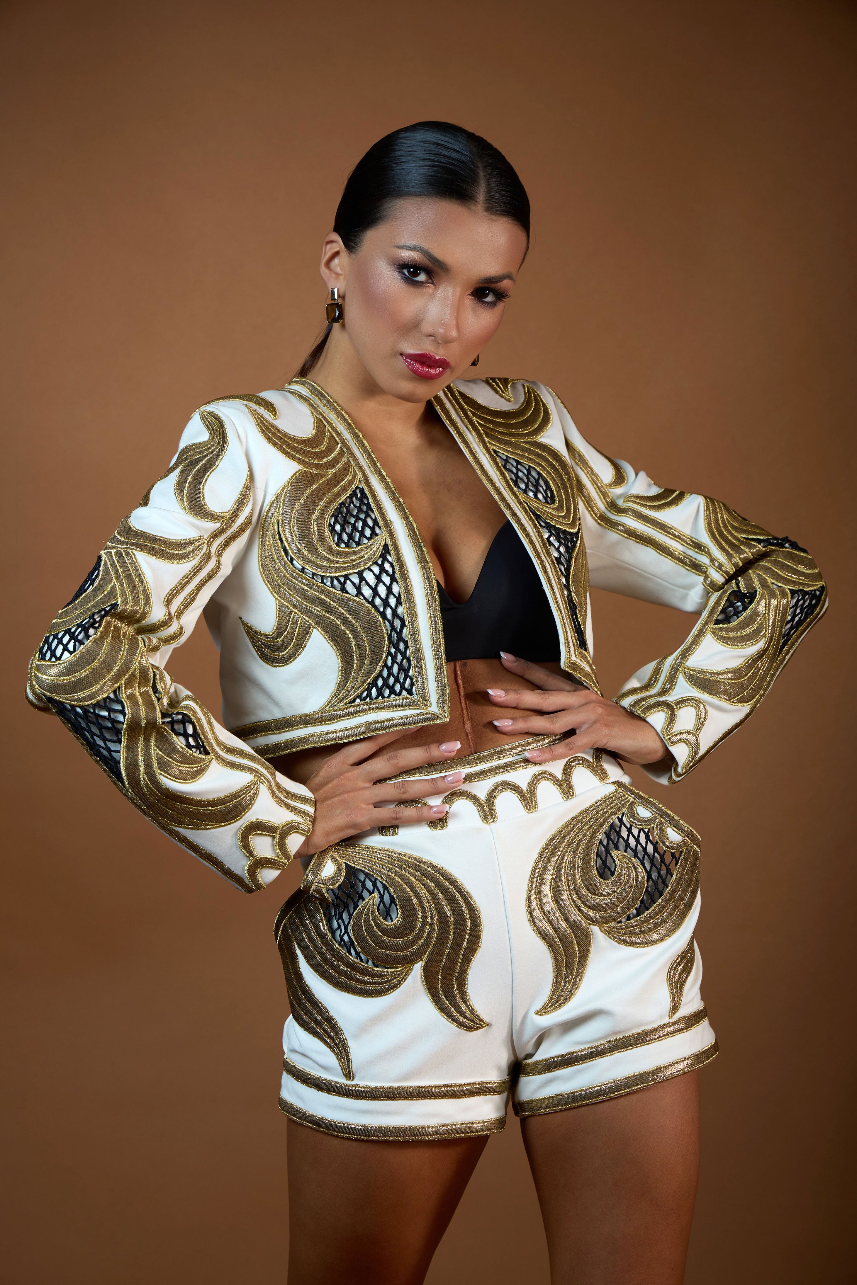 Heavy Beaded Long Sleeves Short Blazer