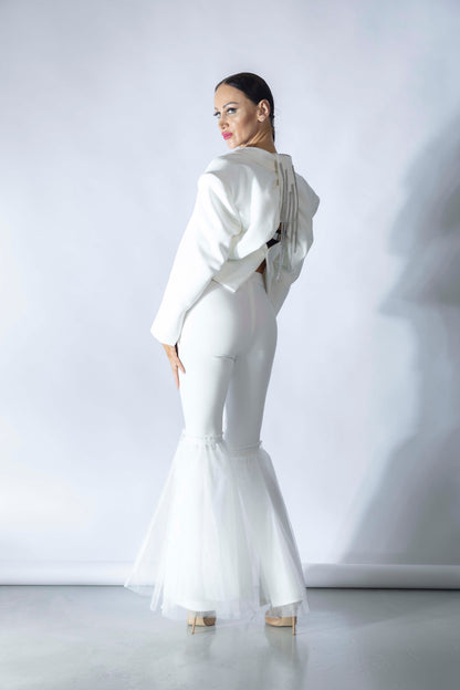 Long Sleeves Short Blazer with Trims at back