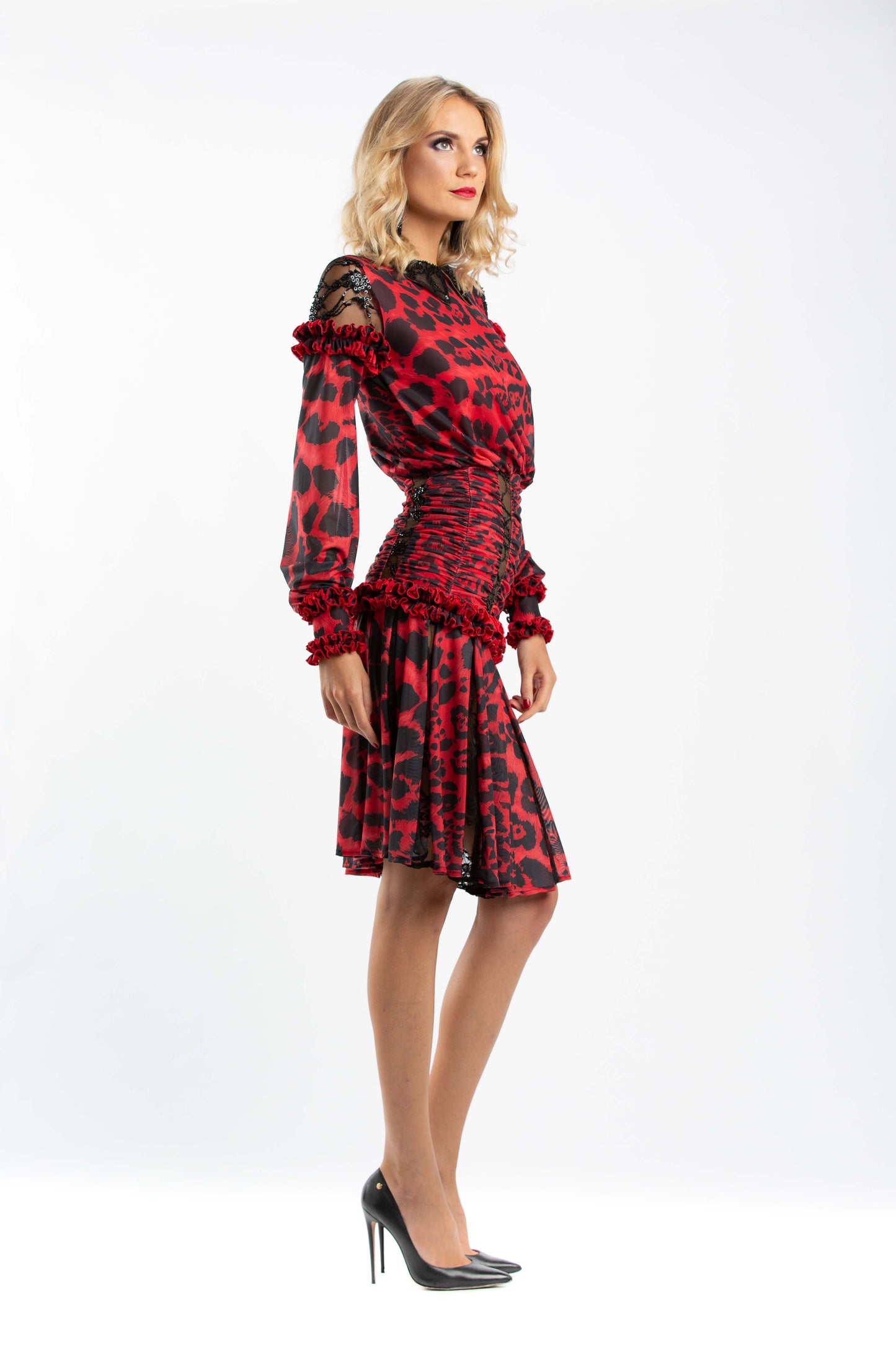 Leo Print Long Sleeves Cocktail Dress with Beaded Collar