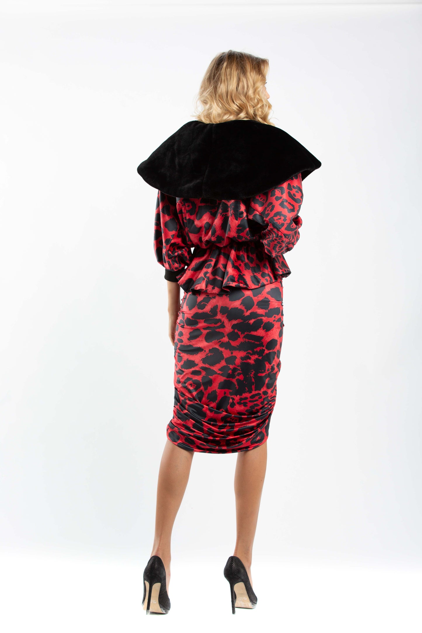 Leo Print Short Skirt with Slit