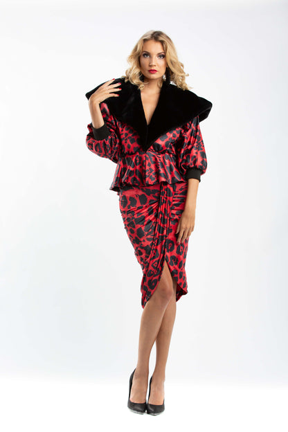 Leo Print Short Skirt with Slit