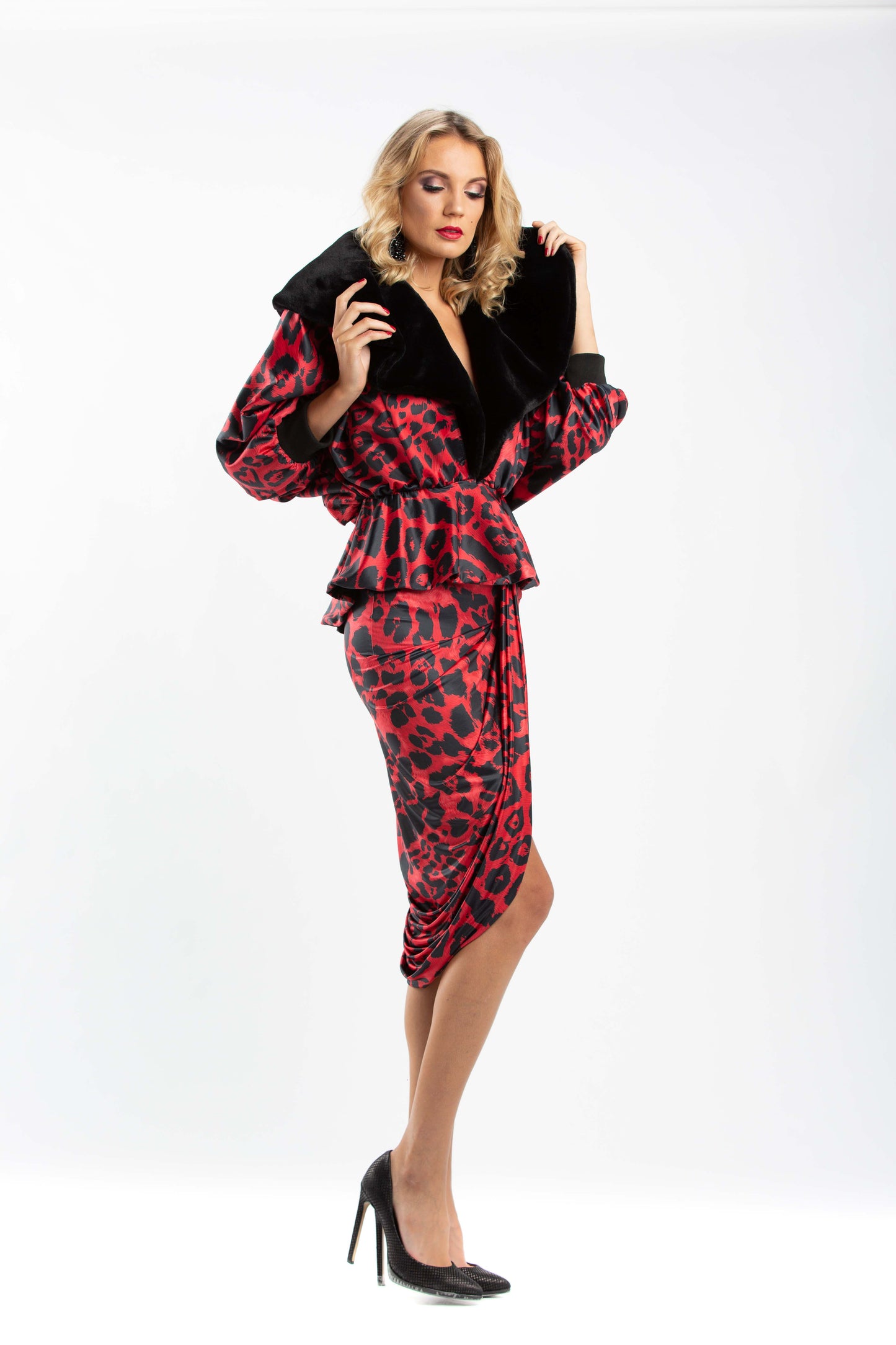 Leo Print Short Skirt with Slit